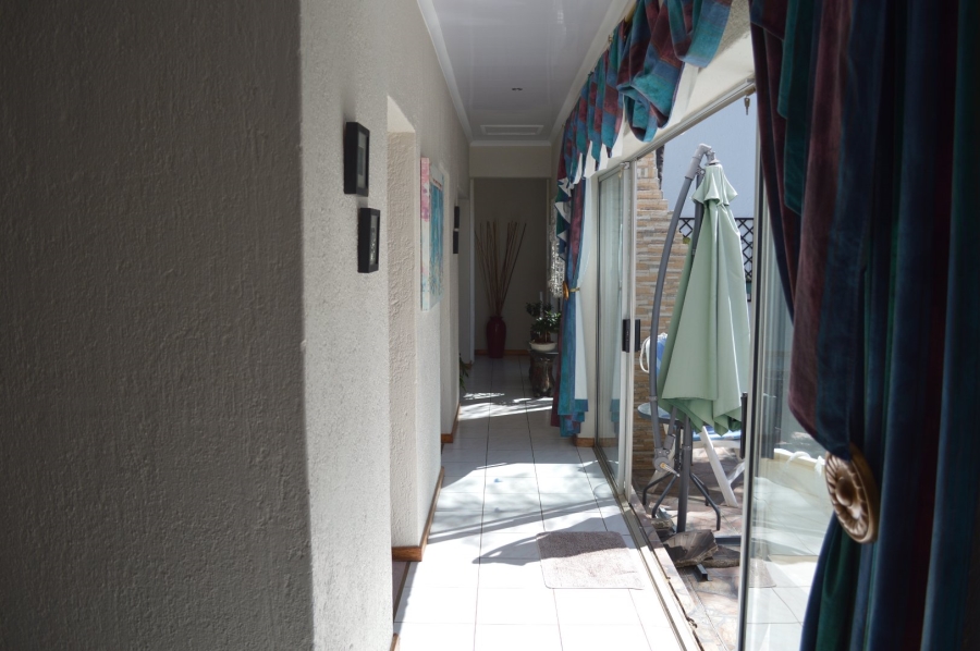 3 Bedroom Property for Sale in Flamwood North West